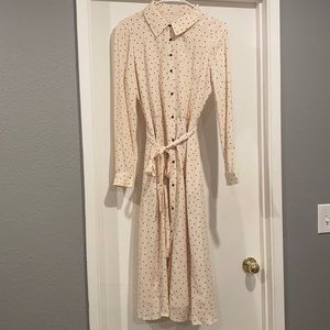 Gal Meets Glam Ivory Polk O dot dress. Fairly new worn a few times. US size 4